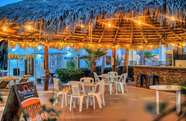 Laos Mar Hotel & Suites