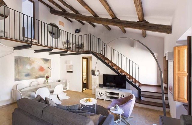 Large apartment in Rome to rent, holiday flat Rome, self catered apartment Rome