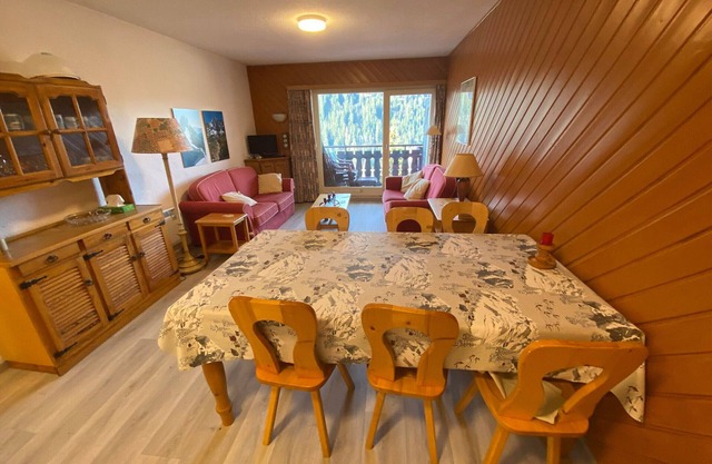 Large apt, 500m from center. Summer 2024 Multi Pass at €3/day! Covered parking included.