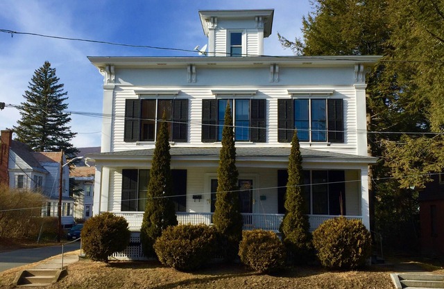Large duplex near MASSMoCA, MCLA (21)
