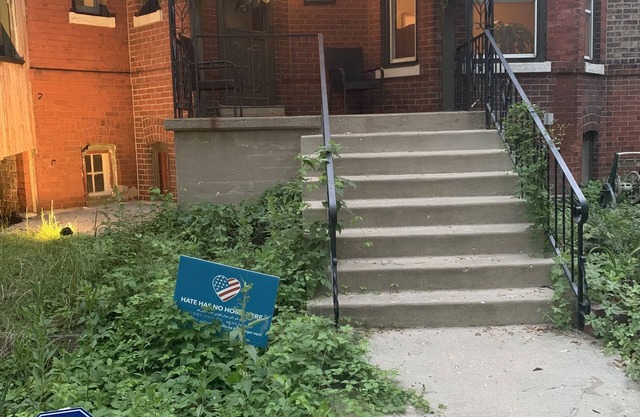 Large Executive Historic Row house in Historic Pullman