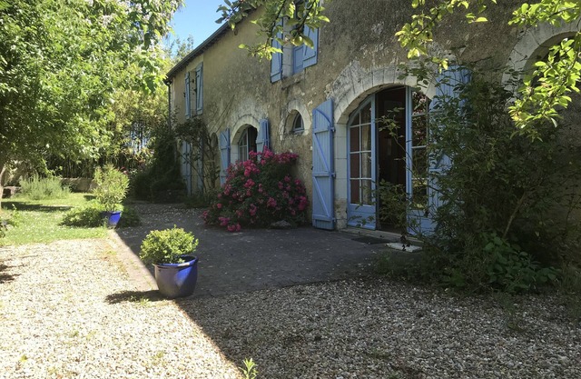 Large family house for young and old in great calm in South Touraine