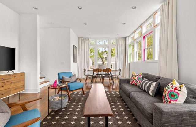 Large Groups! Side by Side Townhomes - Sleeps up to 20!