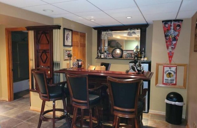 Large Home for Rent - Beats 2 Hotel Rooms!