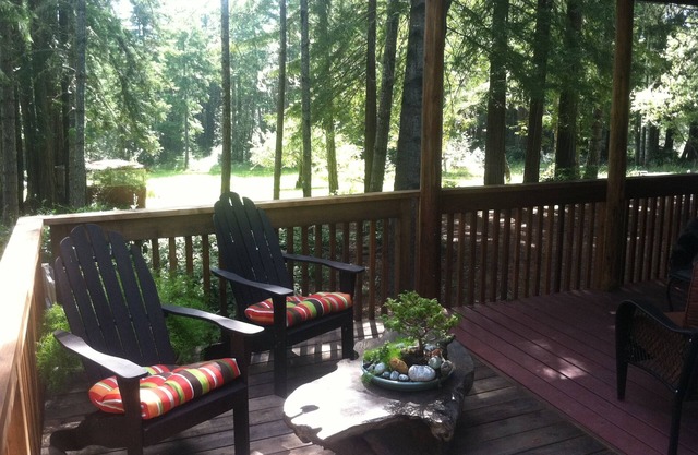 Large home on private 14 acre redwood meadow