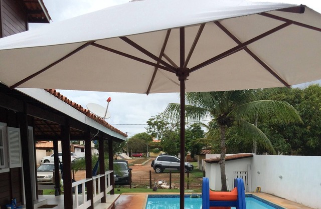 Large house with pool, barbecue, AR, 2 suites