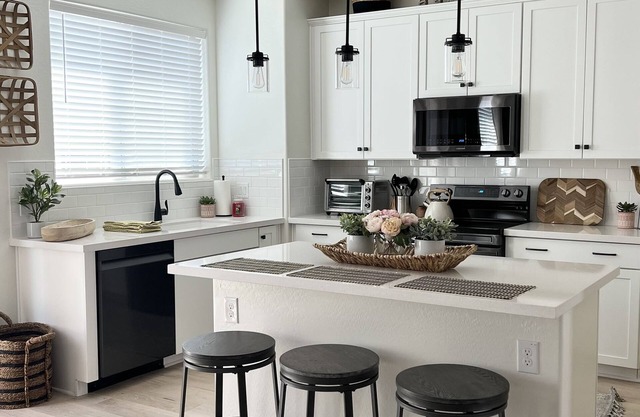 Large, Luxury, Modern Townhome, Heated Pool,
