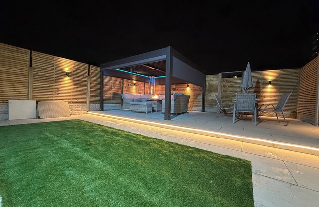 Large Modern 5 Bed Town House Within Birmingham City Centre