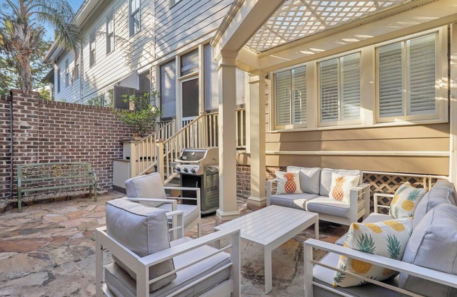 Large Stay Near Historic Crawford Square, Walk to Restaurants, Shopping & More! Heated Pool Access