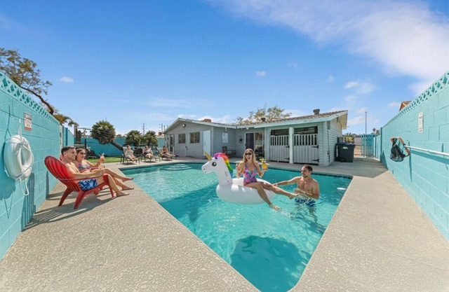 Las Vegas Home Pool Game-Room BBQ 1st Floor
