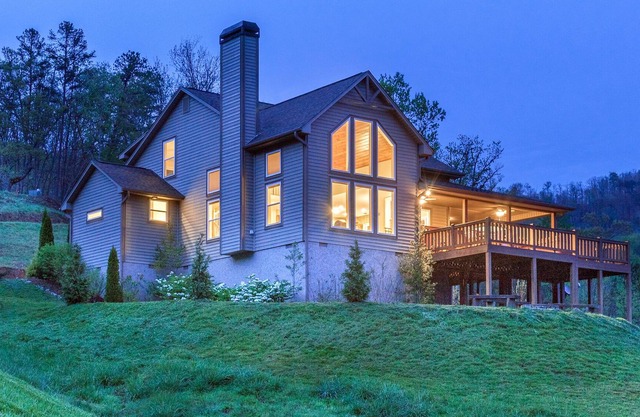 Last DaysTo Enjoy This Great Home and View! Closing Soon! Inquire 1st for Deals!