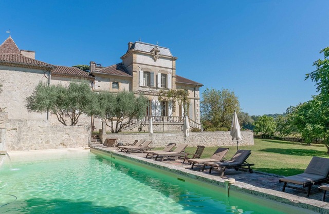 Last-Minute Discount 20%! Castle France 16/31 p