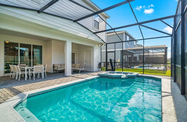Last Minute Disney Getaway! Villa with Private Pool & Hot Tub. Book Now! #121781