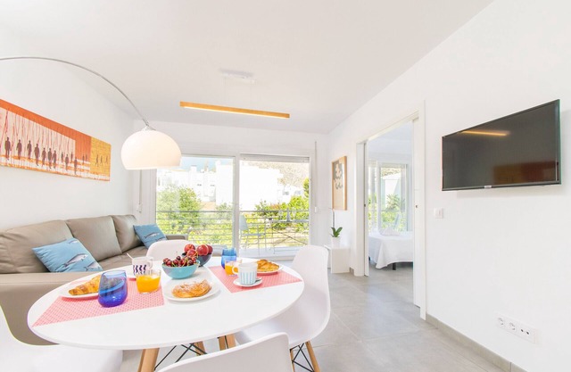 LAUET Apartment 30m from the beach of Puerto Pollensa