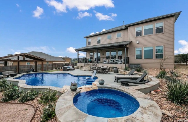 Launch Pad- A Birdy Vacation Rental