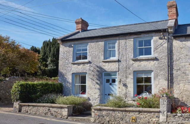 LAVENDER COTTAGE, family friendly, country holiday cottage in Beer