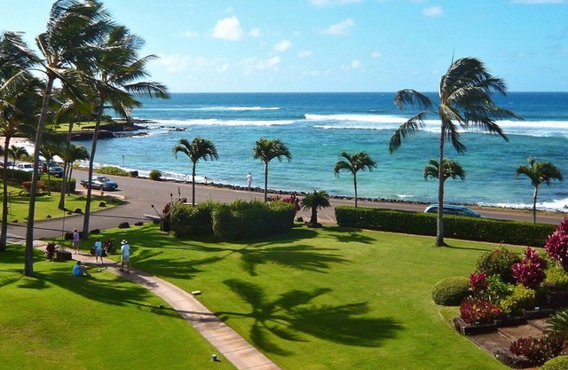 Lawai Beach 2-Bedroom Condo + Amenities