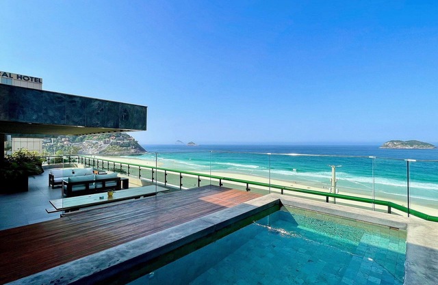 LB - #RJ105 Linear Penthouse 04 Suites Sea Front Pepê Vacation Rentals