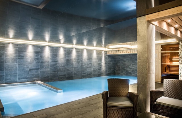LCZ - Luxueux T2 au pied des pistes, 5*
