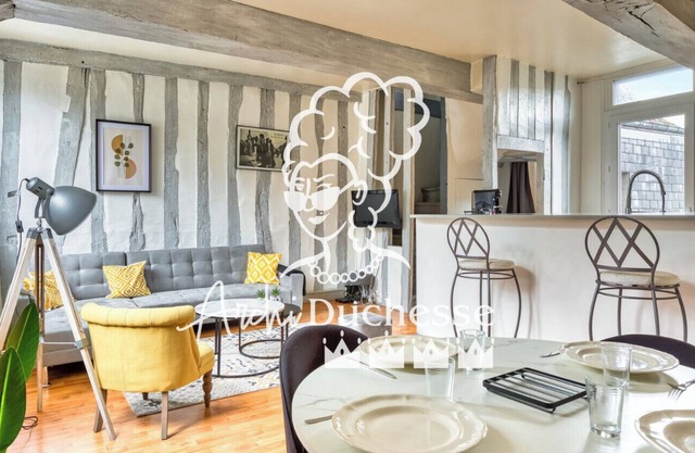 Le Auguste, charmant duplex avec terrasse.