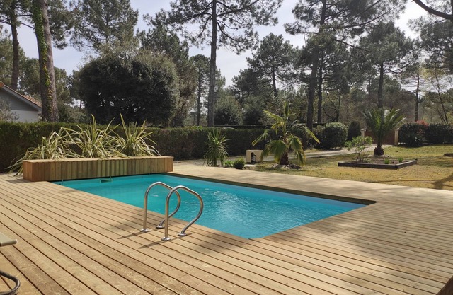 LE BORDELOU- peace in the pine forest, pool 26° april- oct