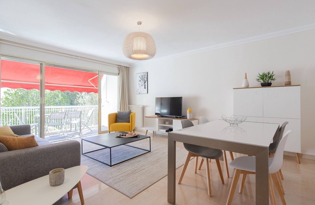 Le Corail spacieux avec beau et ample balcon