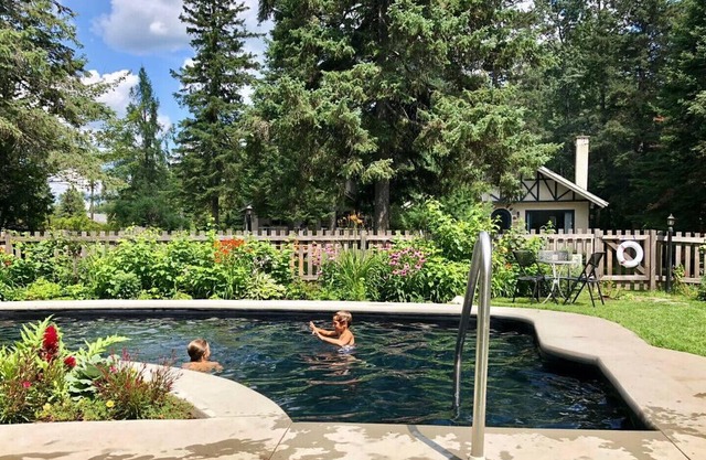 Le Genève: joli cottage d'époque dans le Village Suisse, au cœur de Val-David