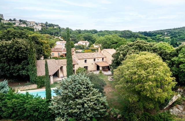 Le Mas du village, private pool, in Drôme Provençale