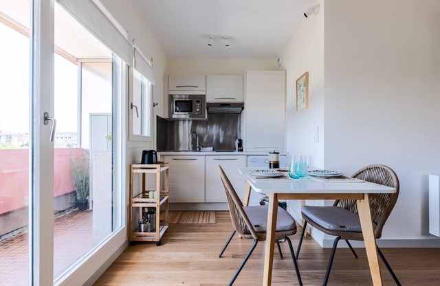 LE NID DES CEDRES - Magnifique Studio terrasse Montplaisir