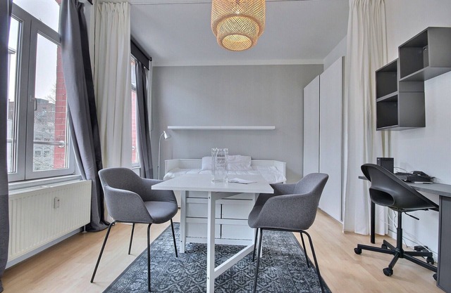 Le P'tit Studio - Small, practical studio