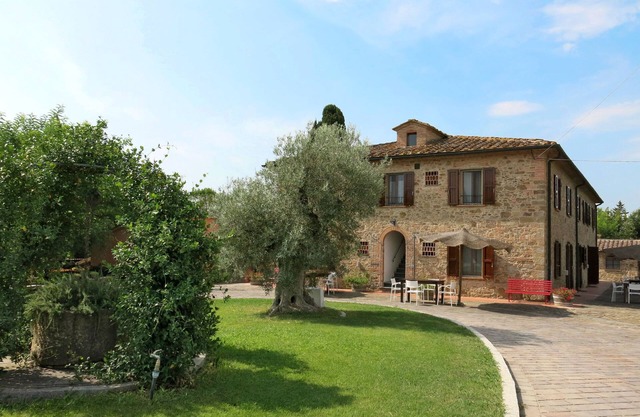 Le Palaie - 'Fabbrica' (PEC200) by Interhome