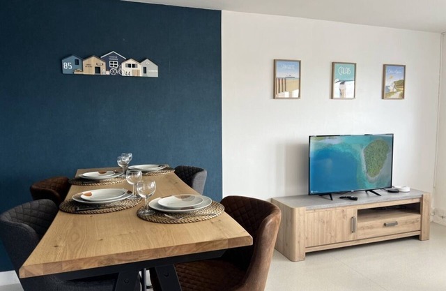 Le Phare magnificent apartment with balcony