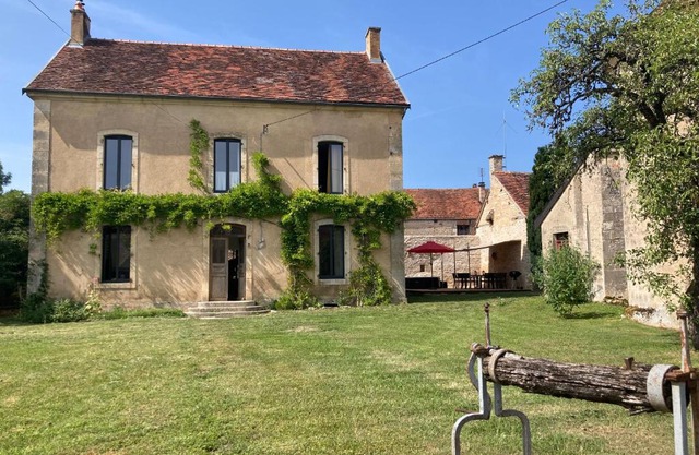 Le Presbytère - Touillon, jacuzzi, 4 chambres pour 10
