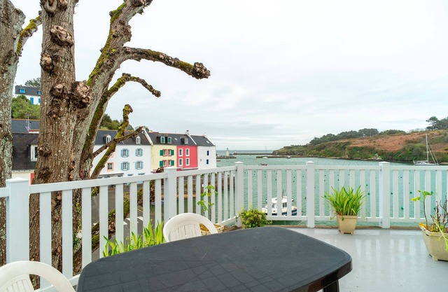 Le Sauzon - Vue sur le port - Proche de la plage
