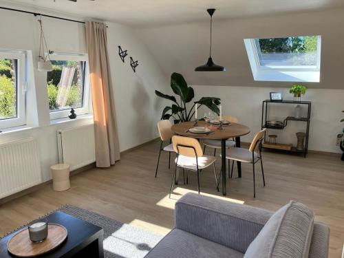 Le Walk'Cottage, 1 bedroom cottage with hot tub