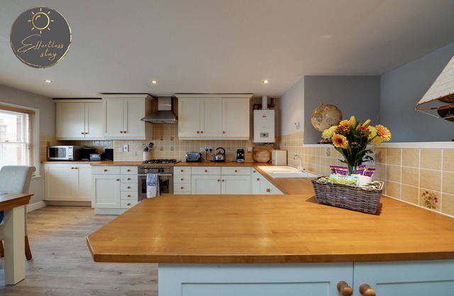 Leeward House|Luxury|Parking|Stunning Sea View
