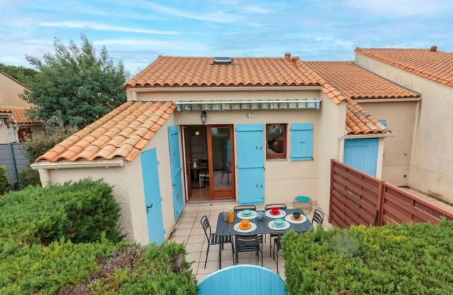 Les Charmilles by Interhome