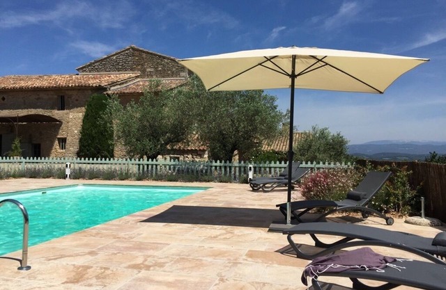 'Les Mallans”, Lacoste