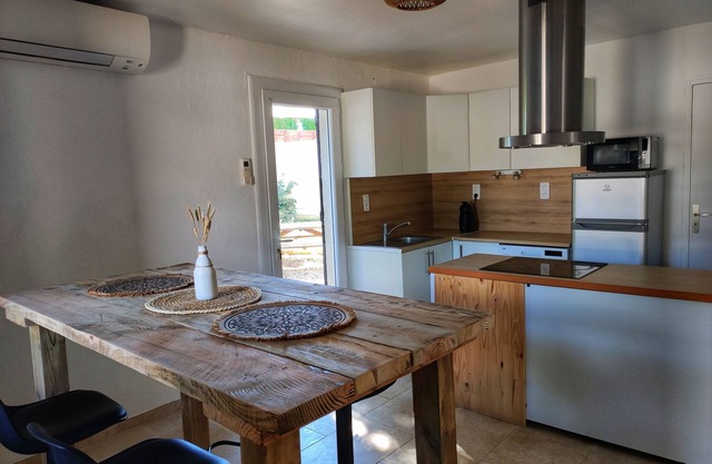 Les Oliviers, Maison de Vacances au Calme, à Deux pas de la Rivière