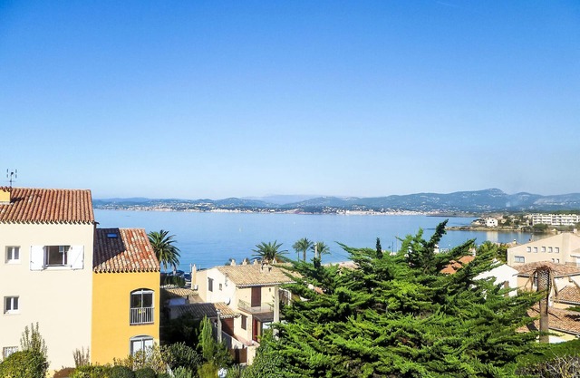 Les Trinquettes by Interhome