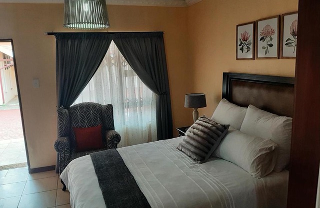 Lesedi Self Catering