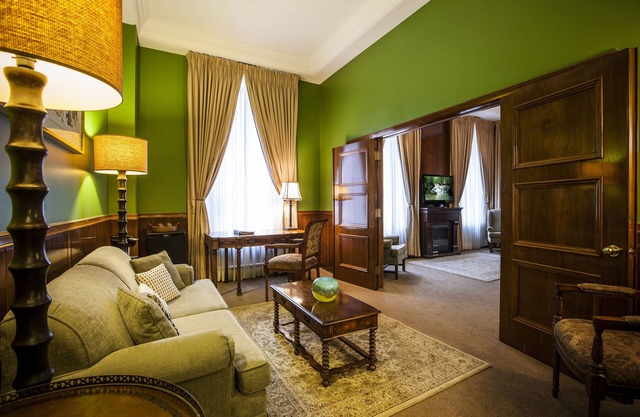LHotel Montreal