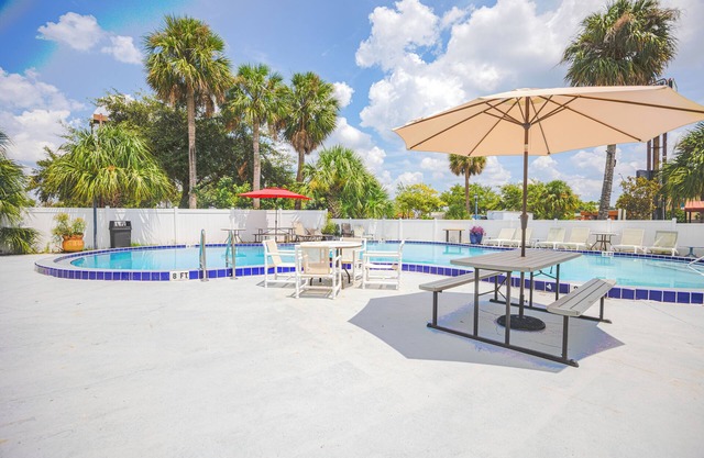Liberty Inn and Suites – Kissimmee/Near Disney