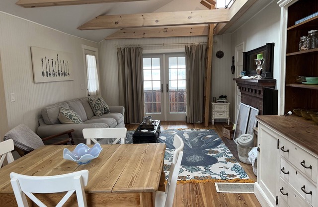 Life by the shore in Hull, MA at an antique house with bay views