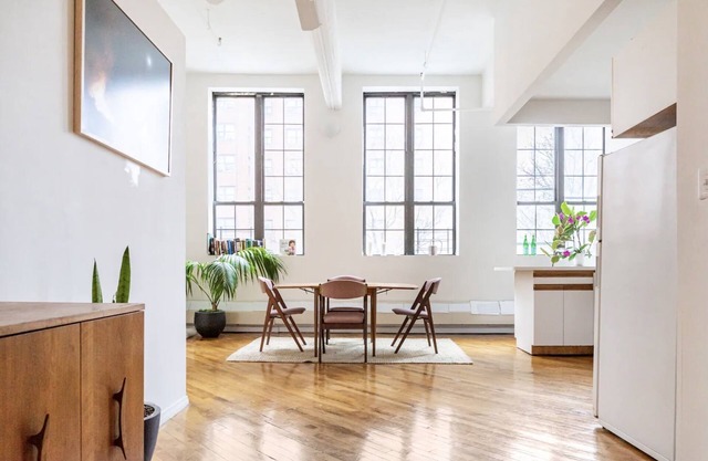 Light Filled Mini Loft, 13" Ceilingsn