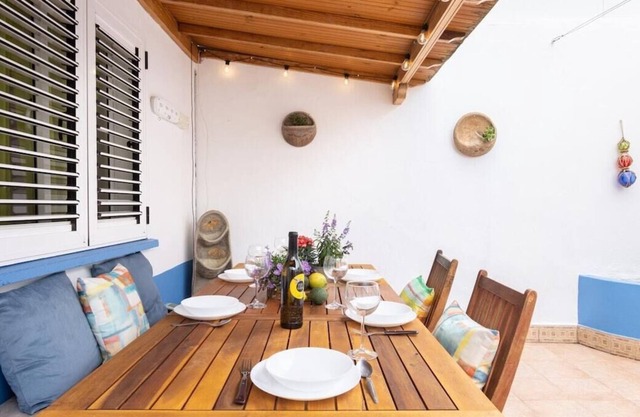 Lightbooking Sea Breezes Tenerife