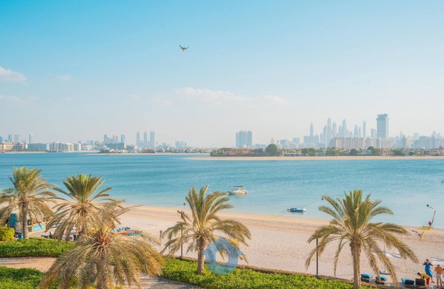 Like Home - G17 Exquisite 3-Bedroom Duplex in Palm Jumeirah