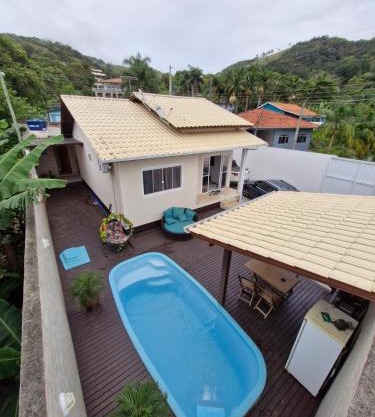 Linda casa na Gamboa Garopaba