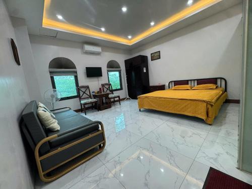 Linh San Hotel