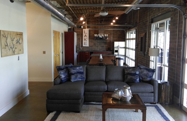 Little's On The Lake - A Contemporary Retreat On Smith Lake - Avl Pontoon Rental
